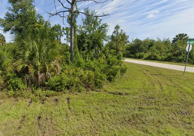 Homes for sale in Englewood, FL | 10494 Waterford Ave, Englewood, FL 34224 | MLS# D6146501