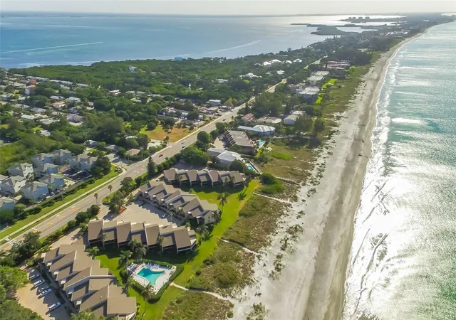 Homes for sale in Longboat Key, FL | 5655 Gulf Of Mexico Dr, Longboat Key, FL 34228