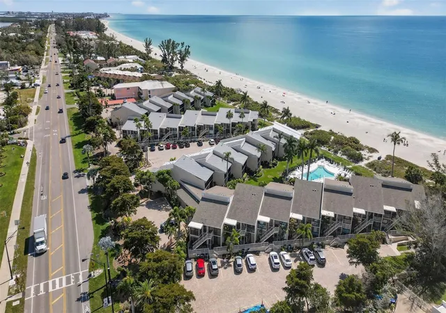 Homes for sale in Longboat Key, FL | 5655 Gulf Of Mexico Dr, Longboat Key, FL 34228