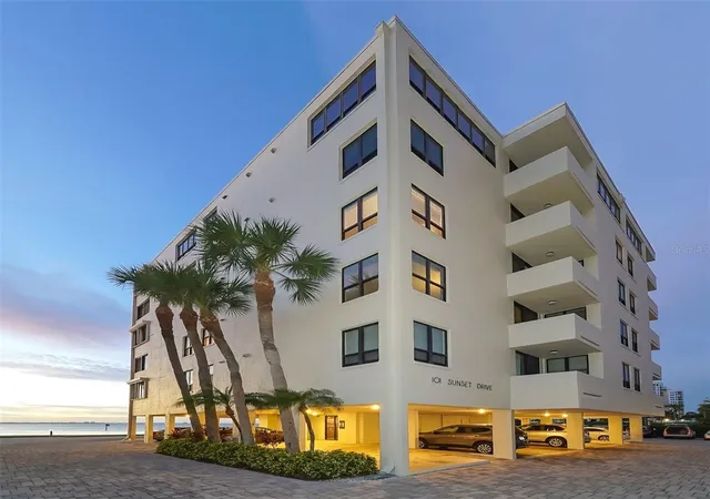 1st image of 101 Sunset Dr #301, Sarasota, FL 34236 | MLS# A4685269