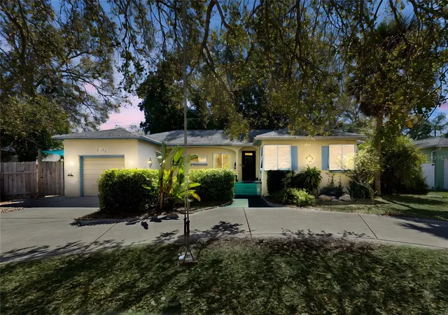 Photo 3 of Single family home for sale at 2120 Coronada Way S, St Petersburg, FL 33712 | MLS# TB8483989 | Listing updated on 2026-09-20