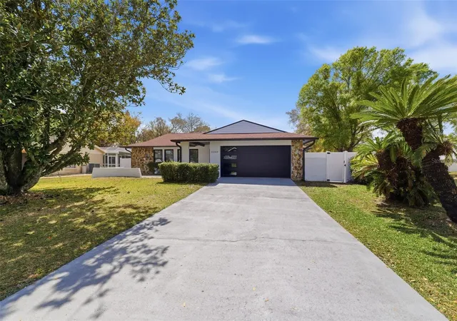 3rd image of 22368 Southshore Dr, Land O Lakes, FL 34639 | MLS# TB8484002
