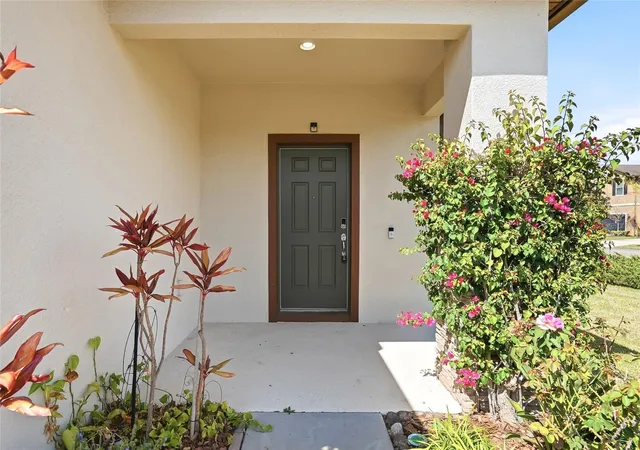 Photo 4 of Single family home for sale at 1724 Psge Key Ln, Ruskin, FL 33570 | MLS# TB8484005 | Listing updated on 2026-09-15