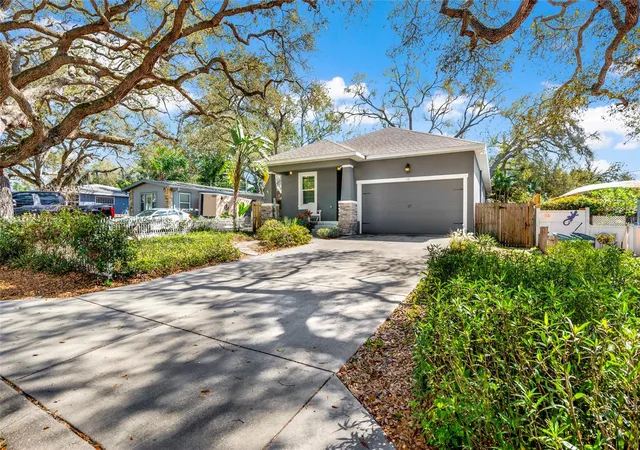 2nd image of 131 Pennsylvania Ave, Palm Harbor, FL 34683 | MLS# TB8484006