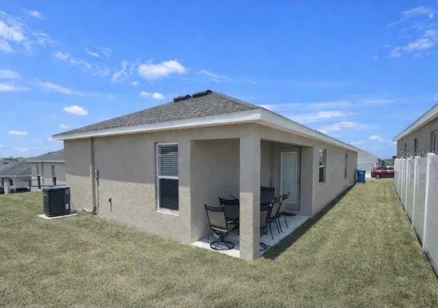 Photo 2 of Single family home for sale at 1540 Fleur Dr, Davenport, FL 33837 | MLS# O6388614 | Listing updated on 2026-04-13