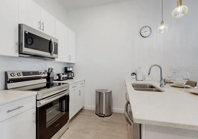Photo 3 of Townhouse for sale at 213 Famagusta Dr, Davenport, FL 33896 | MLS# O6388644 | Listing updated on 2026-08-14