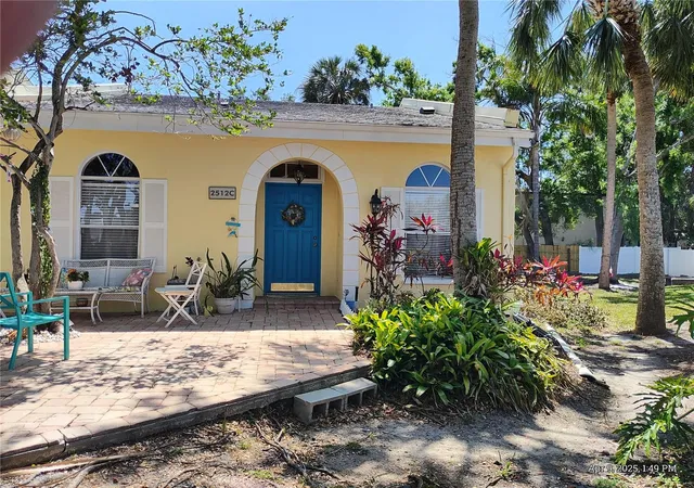 Homes for sale in Tampa, FL | 2512 W Texas Ave #C, Tampa, FL 33629 | MLS# TB8484108
