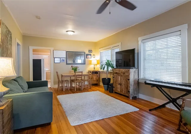 5th image of 221/223 Se 9Th St, Gainesville, FL 32601 | MLS# GC538266