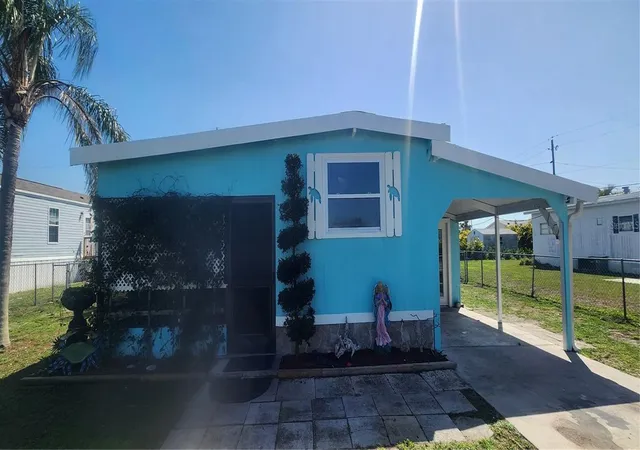 Photo 1 of Manufactured home for sale at 324 Calle Liana, Englewood, FL 34224 | MLS# D6146508 | Listing updated on 2026-09-12