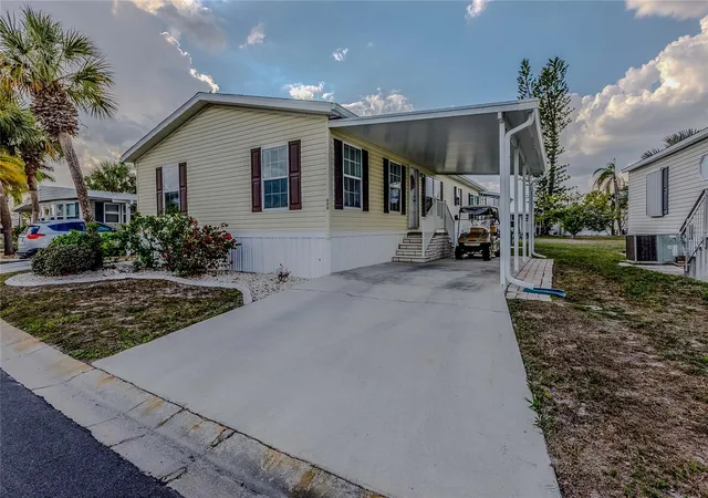 Manufactured home for sale at 2100 Kings Hwy #690, Punta Gorda, FL 33980 | MLS# C7522989