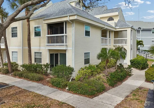 Photo 1 of Condo for sale at 6915 Stones Throw Cir N #3106, Saint Petersburg, FL 33710 | MLS# TB8484140 | Listing updated on 2026-10-04