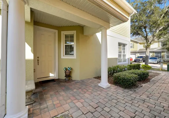 Photo 3 of Townhouse for sale at 4991 Alita Ter, St Cloud, FL 34769 | MLS# S5145337 | Listing updated on 2026-08-10