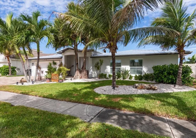 Single family home for sale at 430 Palm Is SE, CLEARWATER BEACH, FL 33767 | MLS# TB8484148
