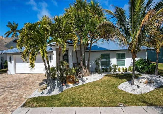 1st image of 430 Palm Is Se, Clearwater Beach, FL 33767 | MLS# TB8484148