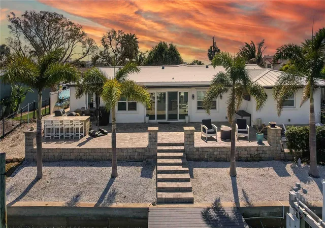 75th image of 430 Palm Is Se, Clearwater Beach, FL 33767 | MLS# TB8484148