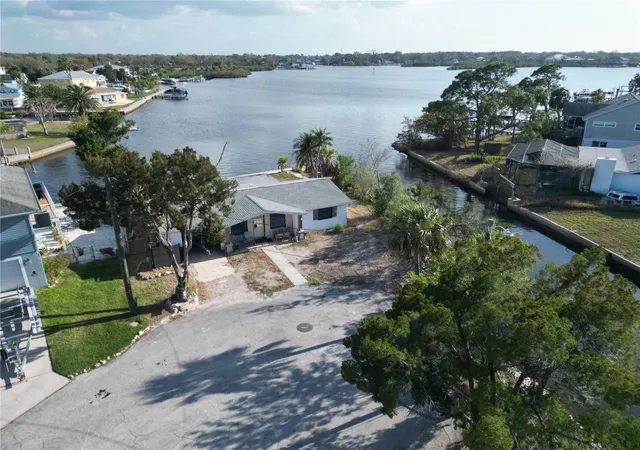 Photo 1 of Single family home for sale at 8402 Damen Ln, Port Richey, FL 34668 | MLS# W7883700 | Listing updated on 2026-08-27