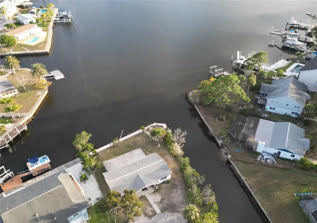 Photo 4 of Single family home for sale at 8402 Damen Ln, Port Richey, FL 34668 | MLS# W7883700 | Listing updated on 2026-08-27
