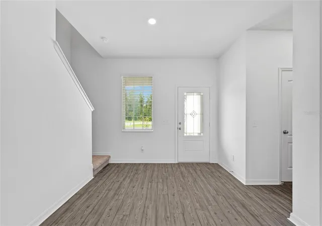 Photo 4 of Townhouse for sale at 560 Bay Leaf Dr, Kissimmee, FL 34759 | MLS# TB8484196 | Listing updated on 2026-10-07