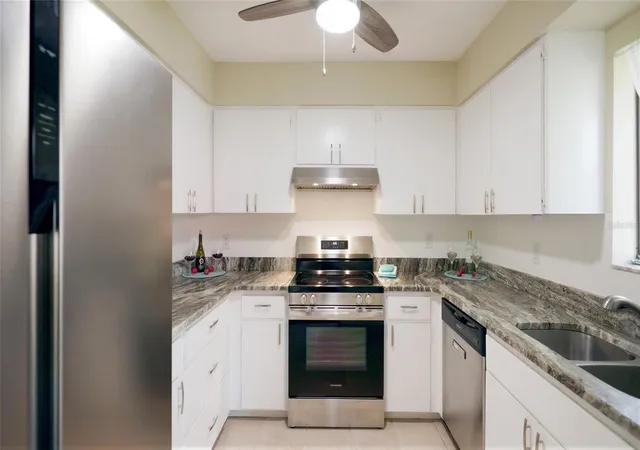 Photo 4 of Condo for sale at 6535 Draw Ln #85, Sarasota, FL 34238 | MLS# TB8484206 | Listing updated on 2026-10-02