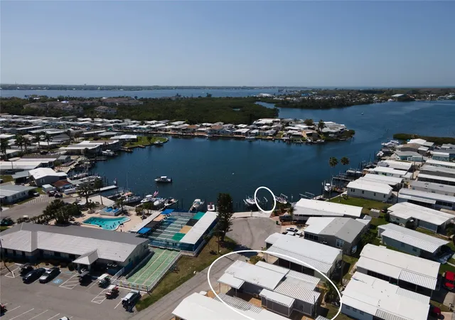 2nd image of 2812 14th St W, Palmetto, FL 34221 | MLS# A4685346