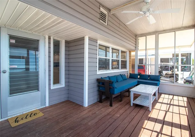 Photo 3 of Manufactured home for sale at 2812 14th Street W, Palmetto, FL 34221 | MLS# A4685346 | Listing updated on 2026-06-12