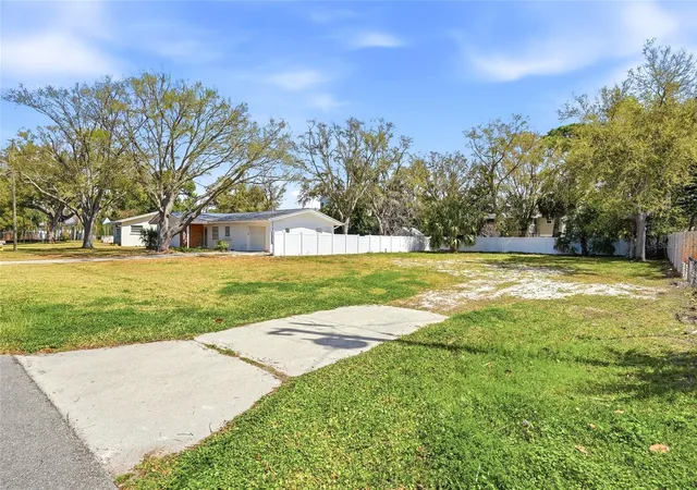 5th image of 216 Shore Dr, Palm Harbor, FL 34683 | MLS# TB8484212