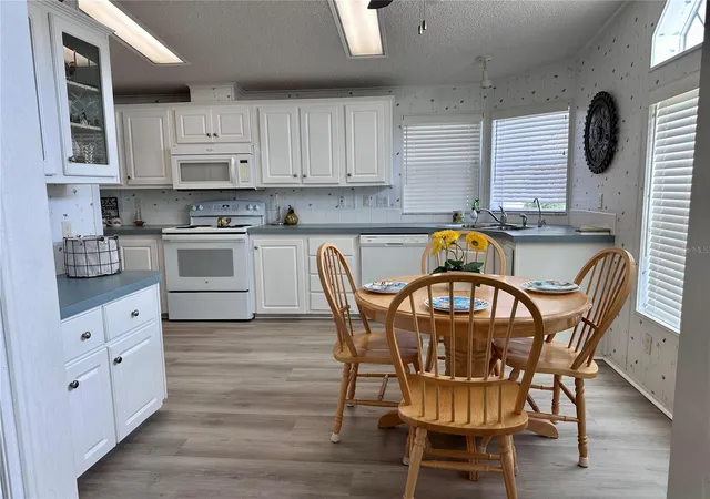 Photo 3 of Manufactured home for sale at 1100 Belcher Rd S #406, Largo, FL 33771 | MLS# TB8484213 | Listing updated on 2026-10-04