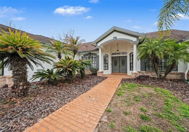 2nd image of 19216 Ridgelake Dr, Lutz, FL 33549 | MLS# TB8484236