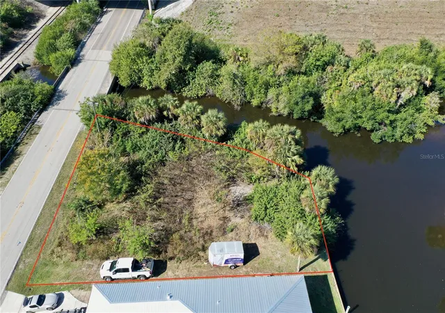 3rd image of 2803 Riverside Dr, Punta Gorda, FL 33950 | MLS# C7523013