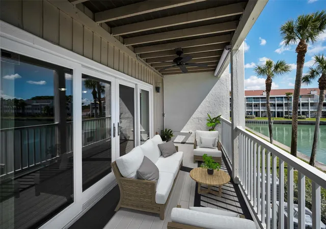 5th image of 12334 Capri Cir N, Treasure Island, FL 33706 | MLS# TB8484254