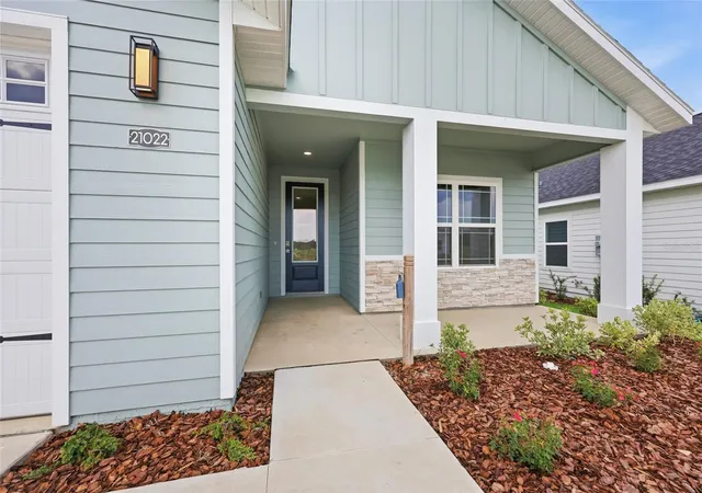 Photo 3 of Single family home for sale at 21022 SW 1st Place, Newberry, FL 32669 | MLS# GC538276 | Listing updated on 2026-09-22
