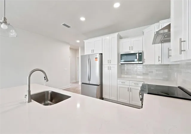 Photo 4 of Single family home for sale at 21022 SW 1st Place, Newberry, FL 32669 | MLS# GC538276 | Listing updated on 2026-09-22