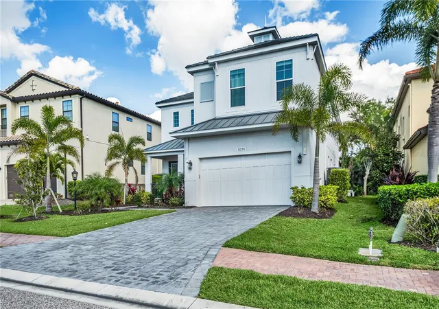Photo 4 of Single family home for sale at 5215 Title Row Dr, Bradenton, FL 34210 | MLS# A4685359 | Listing updated on 2026-07-21