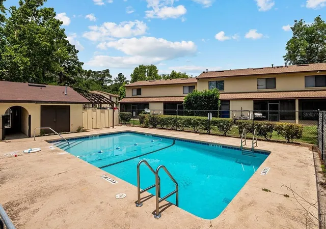 Homes for sale in Gainesville, FL | 2735 Sw 35th Pl #1604, Gainesville, FL 32608 | MLS# GC538280
