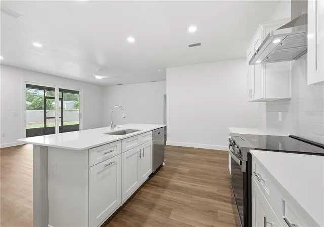 Photo 3 of Single family home for sale at 21070 Sw 1st Place, Newberry, FL 32669 | MLS# GC538282 | Listing updated on 2026-09-22