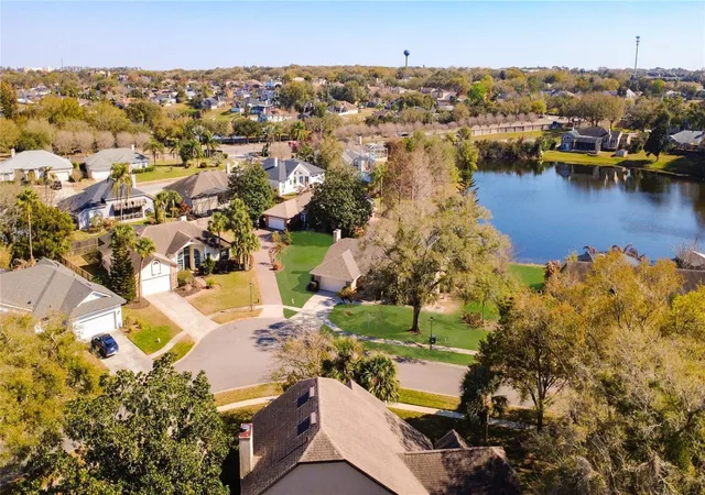Photo 4 of Single family home for sale at 1125 Almond Tree Cir, Orlando, FL 32835 | MLS# O6388821 | Listing updated on 2026-05-27