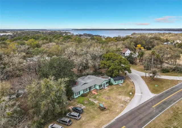 3rd image of 6942 Old Hwy 441 S, Mount Dora, FL 32757 | MLS# G5109297