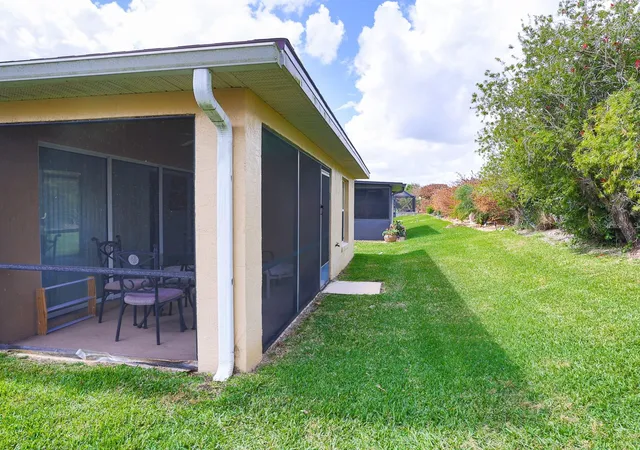 Photo 3 of Sale Pending at 4432 Turnberry Ln, Lake Wales, FL 33859 | MLS# L4960054 | Listing updated on 2026-09-21