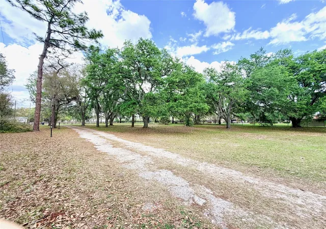 2nd image of 7001 W Dormany Rd, Plant City, FL 33565 | MLS# TB8484334