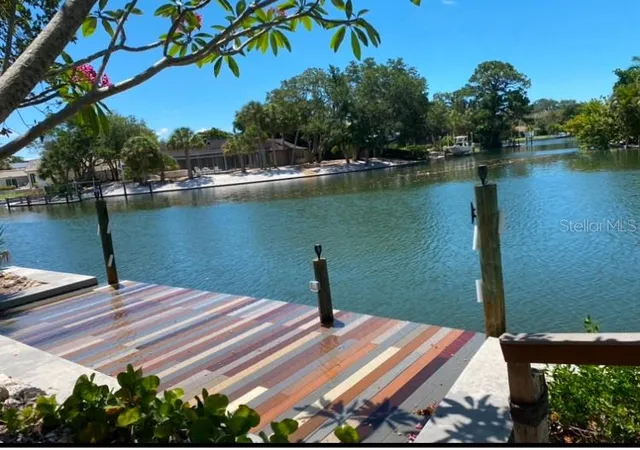 2nd image of 742 Edgemere, Sarasota, FL 34242 | MLS# W7883717