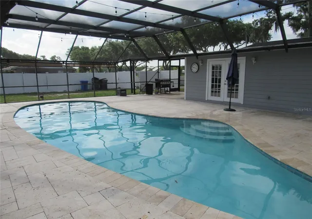 3rd image of 330 Moccasin Hollow Rd, Lithia, FL 33547 | MLS# L4960058
