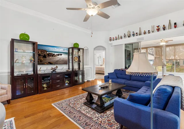 Photo 3 of Single family home for sale at 5245 China Sea Dr, Tavares, FL 32778 | MLS# G5109305 | Listing updated on 2026-05-02