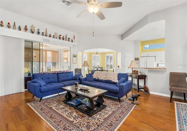 Photo 4 of Single family home for sale at 5245 China Sea Dr, Tavares, FL 32778 | MLS# G5109305 | Listing updated on 2026-05-02