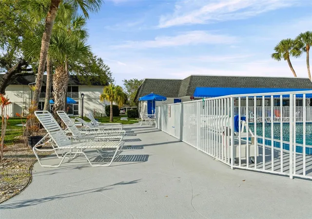 2nd image of 4705 5Th St W, BRADENTON, FL 34207