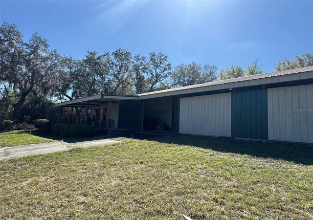 4th image of 1065 S Massachusetts Ave, De Land, FL 32724 | MLS# V4947779