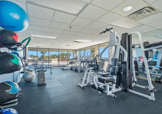 Homes for sale in New Smyrna Beach, FL | 501 N Causeway, New Smyrna Beach, FL 32169 | Houzeo