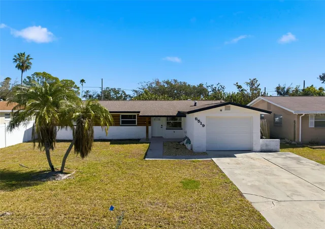 Photo 1 of Single family home for sale at 5519 Denver St Ne, Saint Petersburg, FL 33703 | MLS# TB8484479 | Listing updated on 2026-09-25