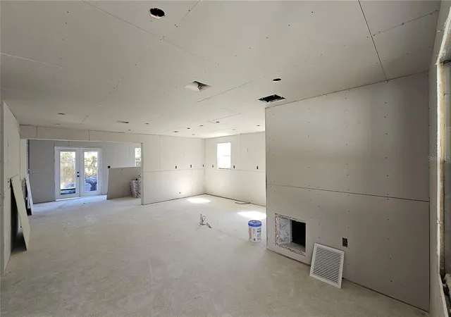 Photo 4 of Single family home for sale at 5519 Denver St NE, Saint Petersburg, FL 33703 | MLS# TB8484479 | Listing updated on 2026-09-25