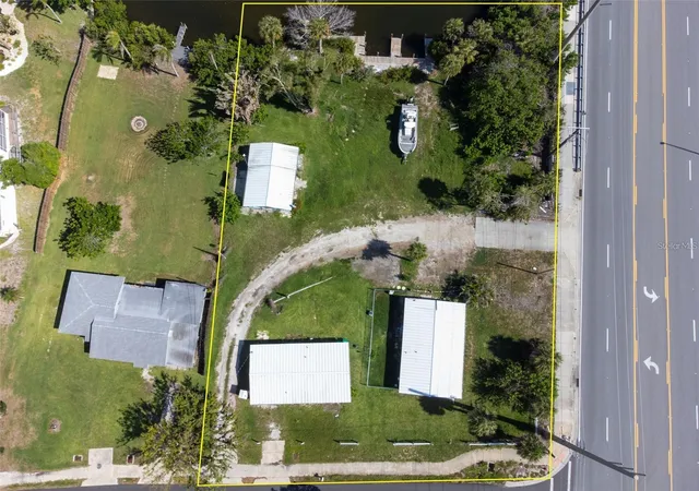 Photo 3 of Single family home for sale at 1695 Manor Rd, Englewood, FL 34223 | MLS# D6146525 | Listing updated on 2026-09-16