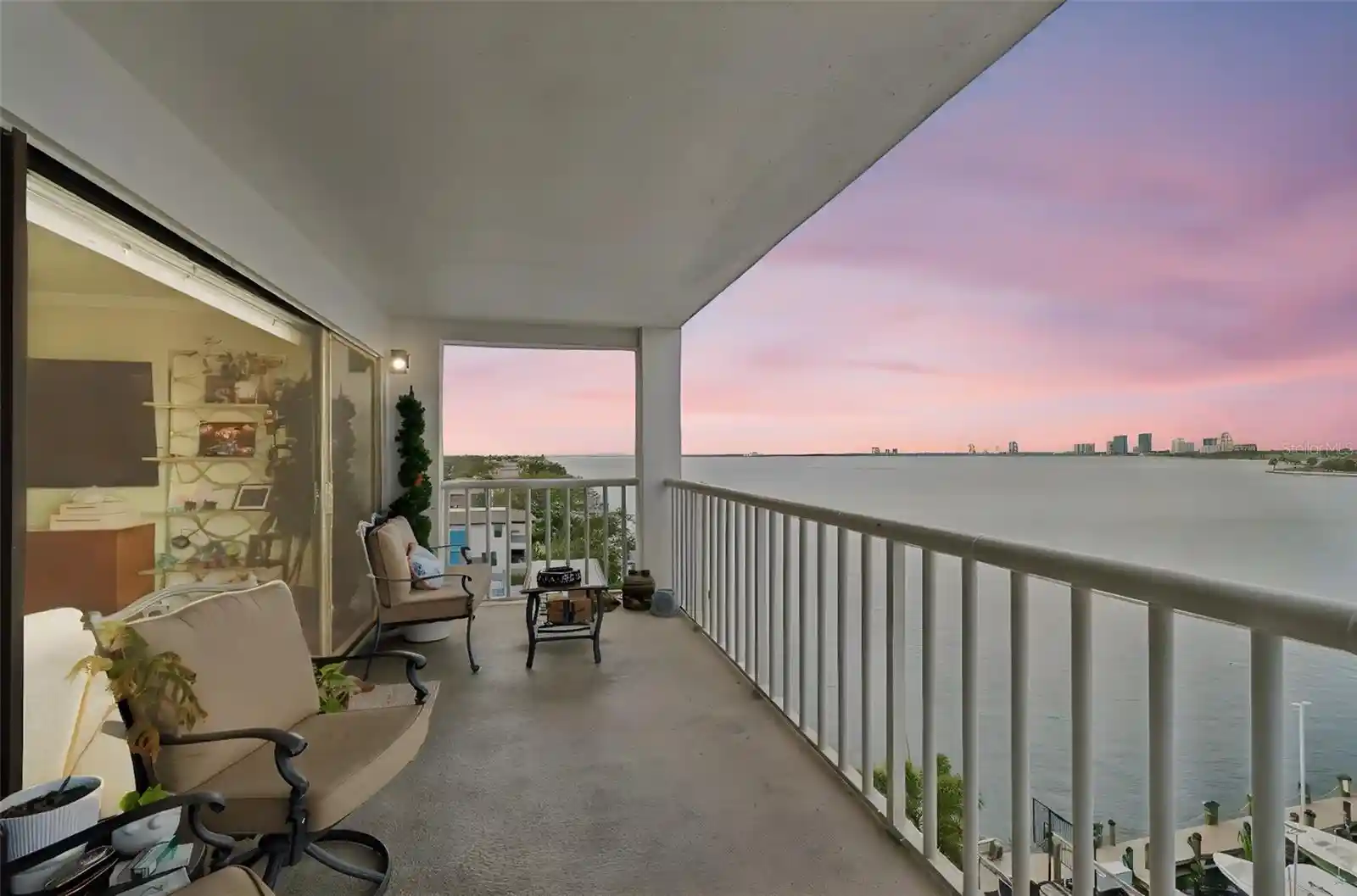 Listing Photo 2 - Condo for sale in 2 Adalia Ave located at 2 Adalia Ave, Tampa, FL 33606 - Unit #704